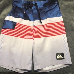 Quicksilver size 5 boy’s board shorts
